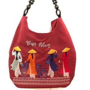 Embroidered silk handbag - Vietnam